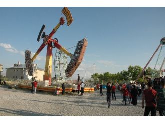 Bayram Tatilini Fırsat Bilenler Eğlence Merkezlerine Koştu