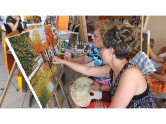 Burhaniye’de Sanat Atölyesi Kadınları Ressam Yaptı