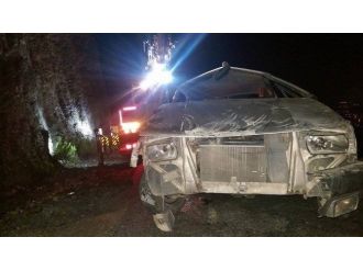 Otomobil Uçuruma Yuvarlandı: 1 Ölü, 1 Yaralı