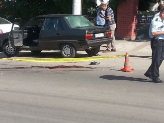 Herkesin Önünde Kurşun Yağdırdı