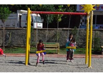 Sason’da Çocuklara Bayram Hediyesi