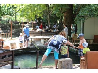 Tatilciler Ulupınar’a Akın Etti