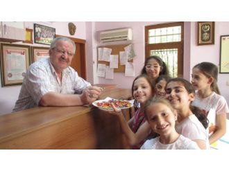 Bilgi Evleri’nden Esnafa Bayram Ziyareti