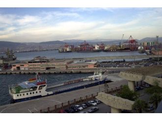 İhracat Şampiyonlarının 139 Tanesi Egeli