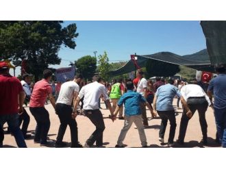 Gemlik’te Renkli Şenlik