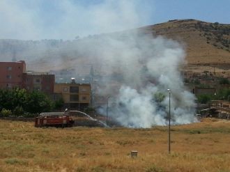 Anız Yangını Evleri Tehdit Etti