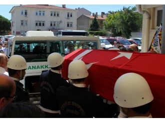 Denizde Boğularak Ölen Kadın Polis İçin Tören Düzenlendi
