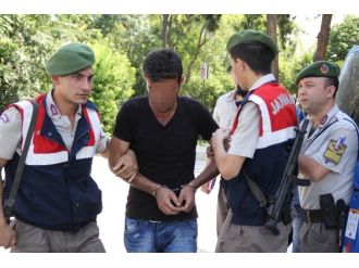 Yüksek Sesle Müzik Dinleyeni Kavgada 15 Yerinden Bıçakladı