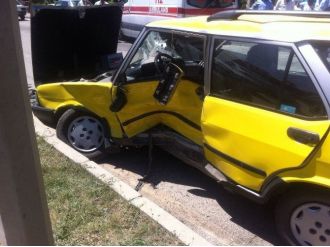 Cezaevi Kavşağında Kaza: 3 Yaralı