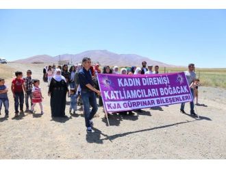 Gürpınar’da Kadın Katliamları Kınandı