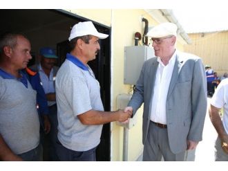 Başkan Kurt Belediye Personeliyle Bayramlaştı