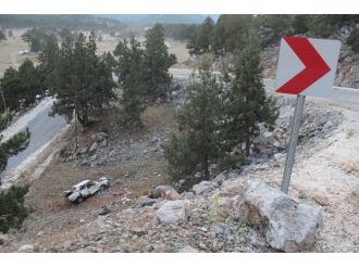 Konya’da Otomobil Uçuruma Yuvarlandı: 1 Ölü, 3 Yaralı