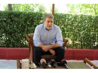 Yaşar, Sağlam Zeminler Üzerene Gidiyoruz