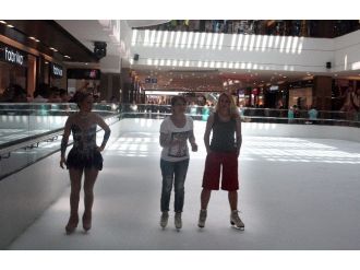 Sanko Park’ta Buz Pateni Gösterisi