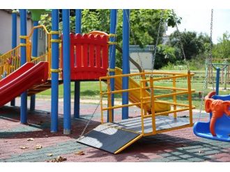 Sapanca Belediyesi Engelli Çocuklar İçin Çocuk Parkı Yaptı