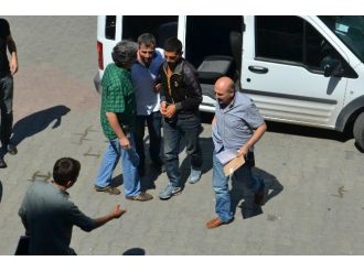 Kız Meselesi Yüzünden 2 Kişiyi Bıçaklayan Zanlı Tutuklandı