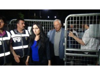 Hdp Eş Genel Başkanı Yüksekdağ Ve Şanlıurfa Milletvekili Baydemir Adli Tıpta