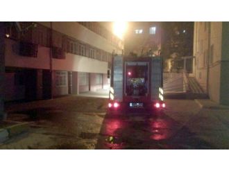 Diyarbakır’da Okula Bombalı Ve Molotoflu Saldırı