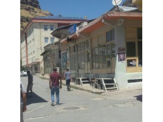 Mazgirt’de Esnaf Kepenk Kapattı