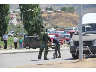 Erzurum’da Şüpheli Kadın Çantası Fünyeyle Patlatıldı