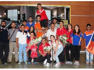 Engelli Yüzücü Beytullah Eroğlu’ndan Tarihi Başarı