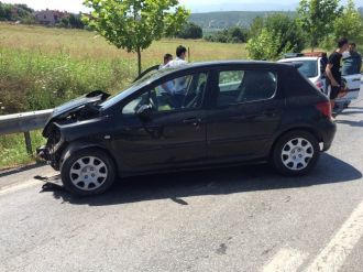 Şerit İhlali Kazaya Neden Oldu: 3 Yaralı