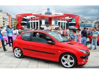 Modifiyeciler Canik’te Kimsesiz Çocuklar İçin Buluşuyor