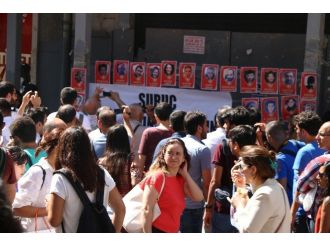 Çadır Kurmak İsteyen Hdp’li Grupla Polis Arasında Gerginlik