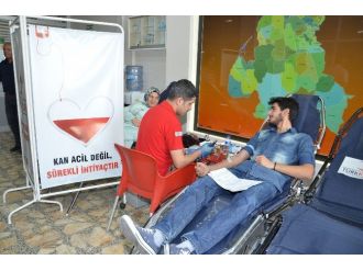 Yeşilyurt Belediye Personeli Kan Bağışında Bulundu
