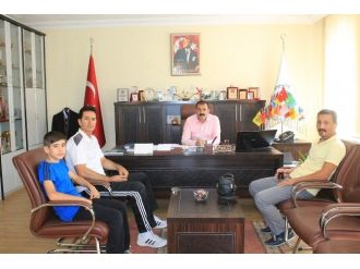 Çelik, Türkiye’yi Temsil Edecek