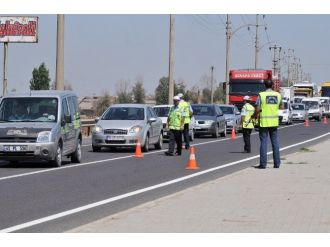 Turgutlu Emniyeti Soyguncu Aradı