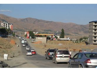 Suruç’ta Katledilenlerin Cenazelerini Kulplular Karşıladı