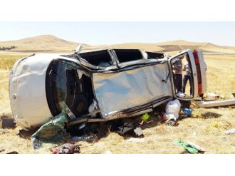 Otomobil Takla Attı: 8 Yaralı