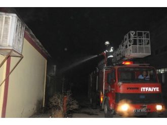 Batman’da Tekstil Fabrikasında Çıkan Yangında Maddi Hasar Oluştu