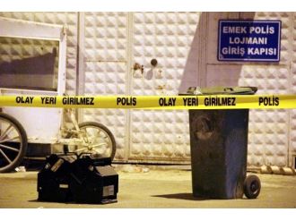 Polis Karakolunun Önünde Bomba Paniği