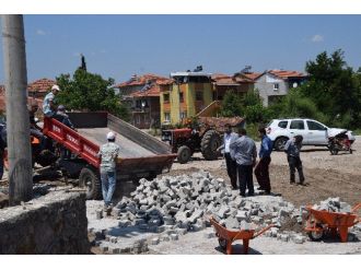 Sındırgı Belediyesi’nden Çevre Düzenlemesi