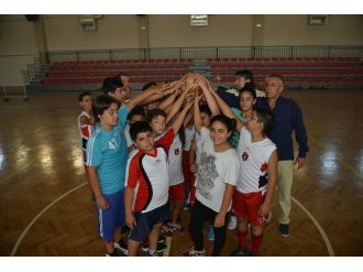 Çiğli’de Yaz Spor Okulları Heyecanı