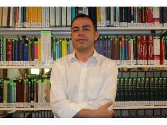 Yrd. Doç. Dr. Kaynak: Çözüm Güvenlik Önlemlerini Arttırmak Değil Politika Değişikliğine Gitmek
