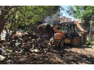 Temizlik Çalışmaları İsmetpaşa’da Sürdü