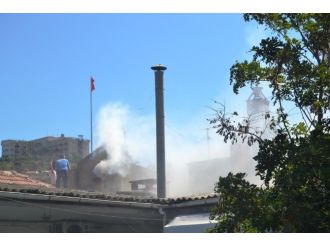 Ayvalık’ta Baca Yangını Korkuttu