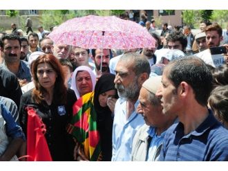 Suruç’taki Patlamada Ölen Yunus Van’da Toprağa Verildi