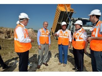 Moloz Yığınlarıyla Çevre Katliamına Son