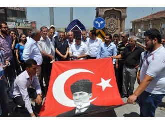 Reyhanlı Chp Gençlik Kollarından Suruç Tepkisi