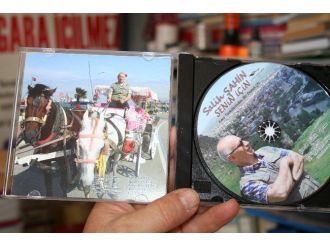 Kars Türküleri Albümünün Yapımcılığını Da Kendisi Yaptı