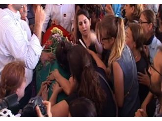 Suruç’ta Ölen Hatice Ezgi Sadet İstanbul’da Toprağa Verildi