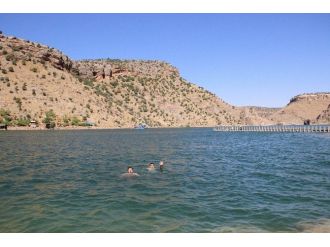 Sıcaktan Bunalan Vatandaşlar Eğil Barajı’na Akın Etti