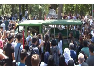 Üniversiteli Ece İstanbul’da Toprağa Verildi