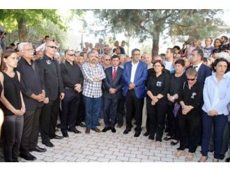 Patlamada Ölen Anne İle Oğlu Son Yolculuğuna Uğurlandı