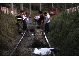 Savaştan Kaçan Kadın Ve Yeğeni Trenin Altında Can Verdi