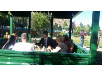 Pasinler Mesire Alanlarına Vatandaşlar Büyük İlgi Gösteriyor